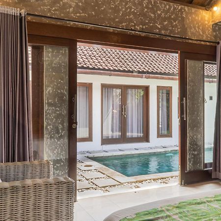 Villa Salya - 3Br - Private Pool - 1Min Walk To La Favela! Seminyak Kültér fotó