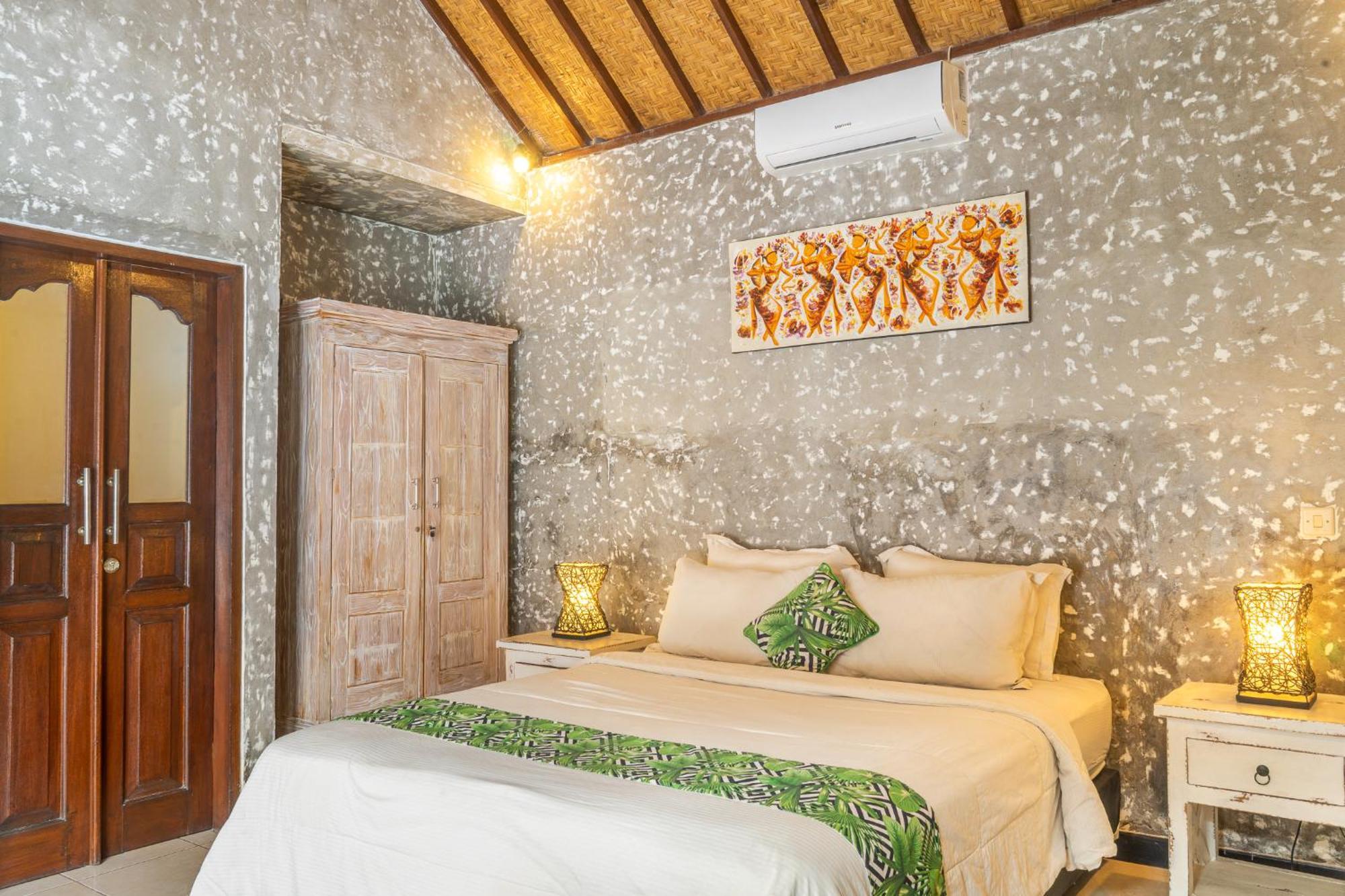Villa Salya - 3Br - Private Pool - 1Min Walk To La Favela! Seminyak Kültér fotó