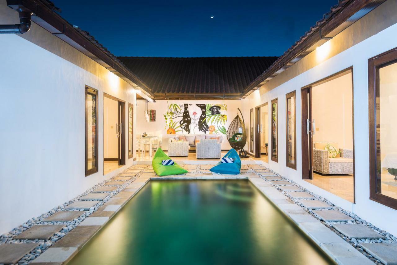 Villa Salya - 3Br - Private Pool - 1Min Walk To La Favela! Seminyak Kültér fotó
