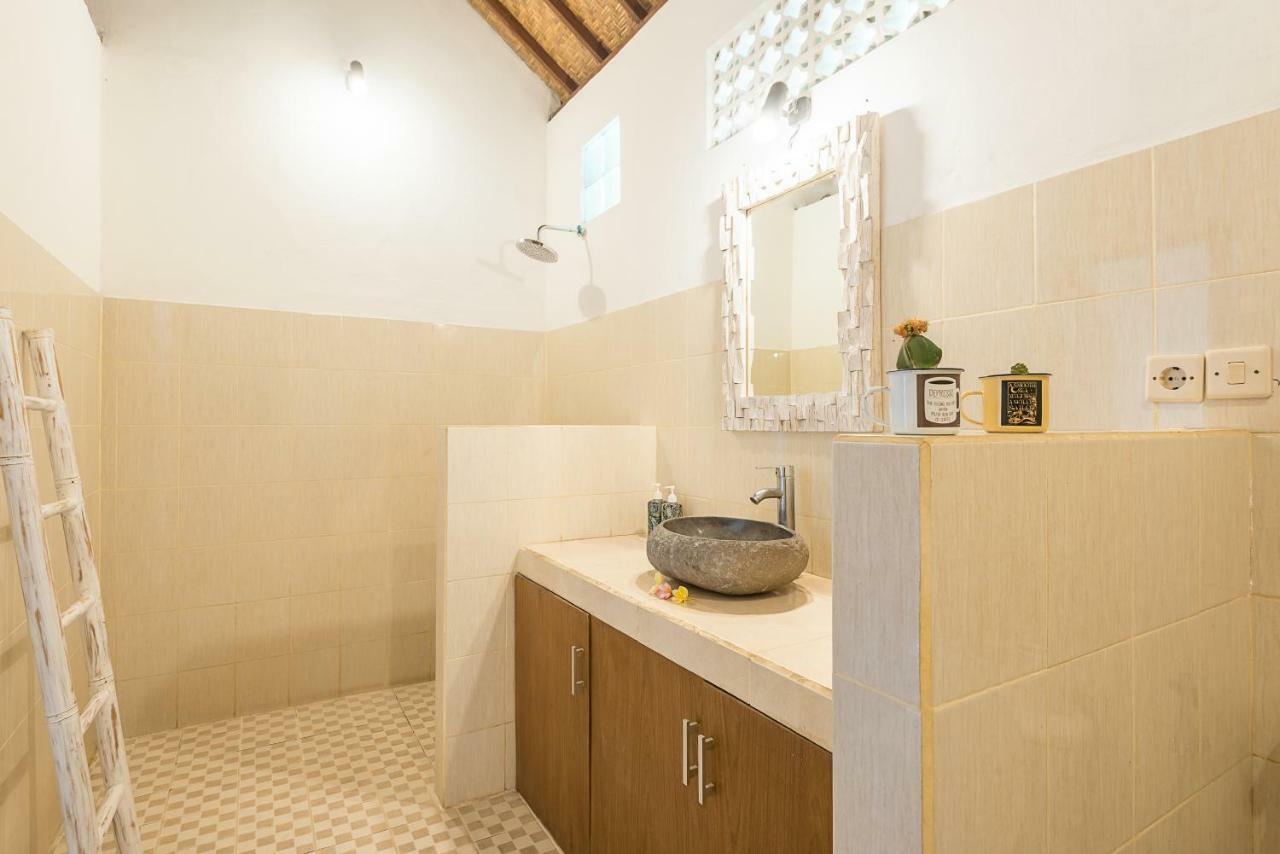 Villa Salya - 3Br - Private Pool - 1Min Walk To La Favela! Seminyak Kültér fotó