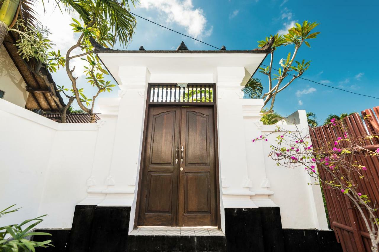 Villa Salya - 3Br - Private Pool - 1Min Walk To La Favela! Seminyak Kültér fotó